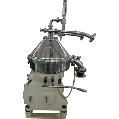 Scrematrice centrifuga trifase per il trattamento industriale