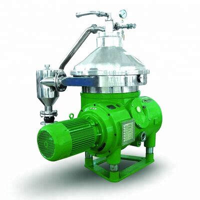 Centrifuga a dischi per la purificazione di oli commestibili