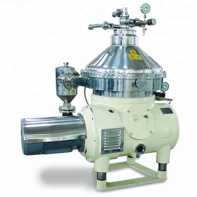 Centrifuga a dischi per separazione continua di crema dal latte